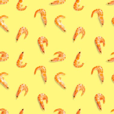 Kaplan karidesi. Karidesten yapılmış kusursuz desen sarı bir arka planda izole edilmiş. Karidesli deniz ürünleri deseni. deniz ürünleri deseni