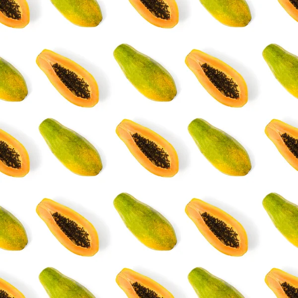 Świeże dojrzałe papaja płynny wzór na białym tle. Tropikalne abstrakcyjne tło. Widok z góry. — Zdjęcie stockowe