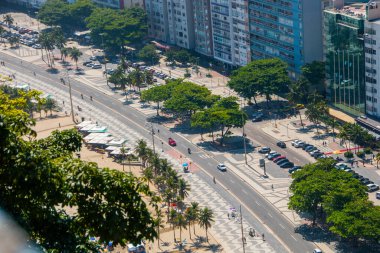 Rio de Janeiro Brezilya 'da Copacabana sahil yolu.