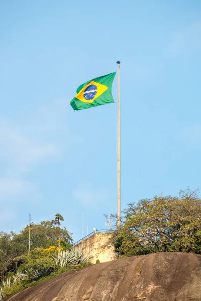 Bandiera Del Brasile Cima Alla Pietra Del Timone Rio Janeiro — Foto Stock