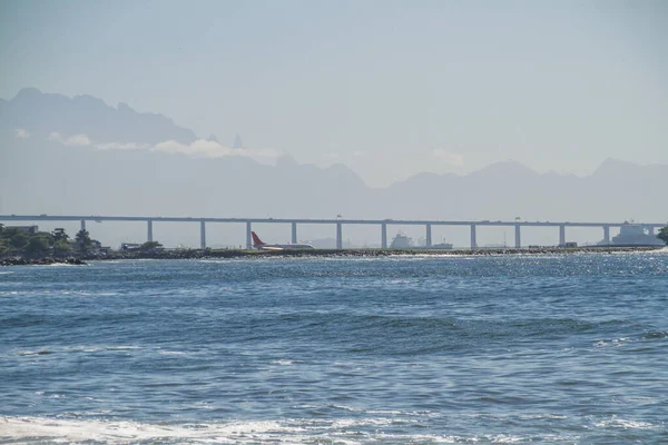 Bahía Guanabara Aeropuerto Santos Dumont Puente Río Niteroi Serra Dos — Foto de Stock