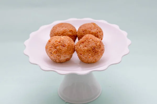 Brigadeiro de Pacoca, fıstıktan yapılan çok popüler bir tatlı..