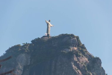 Kurtarıcı İsa 'nın Rio de Janeiro' daki heykeli - 11 Mayıs 2021: Kurtarıcı İsa Rio de Janeiro 'daki Humaita mahallesinden görüldü.