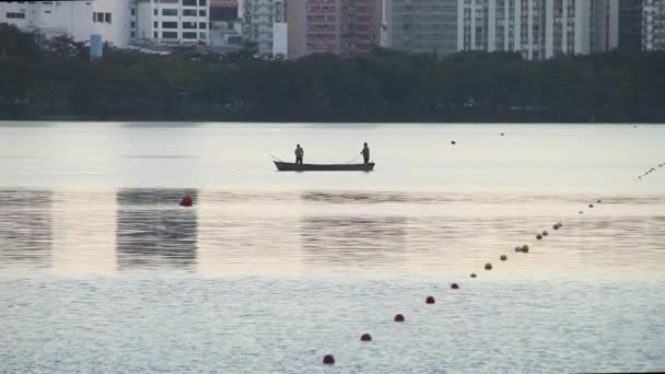 Rio Janeiro Brezilya Daki Rodrigo Freitas Gölünde Balıkçılar — Stok video