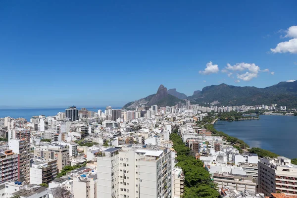 Rodrigo de Freitas Lagoon Rio de Janeiro, Brezilya için görünümünü.