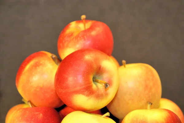 Gros Plan Pommes Sur Table Automne Dans Village — Photo