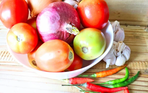 Cebollas Tomates Pimentón Chiles Cabezas Redondas Sanas Verduras Para Freír —  Fotos de Stock