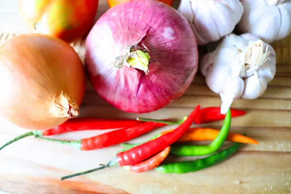 Cebollas Tomates Pimentón Chiles Cabezas Redondas Sanas Verduras Para Freír —  Fotos de Stock