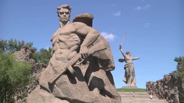 Complexe commémoratif Mamayev Kurgan, la ville de Volgograd (Stalingrad ) — Video