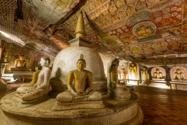 Lord Buda heykelleri