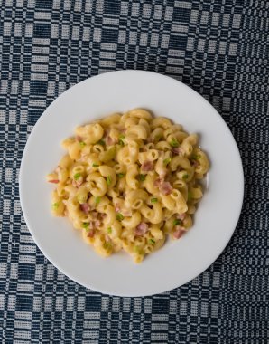 Masada peynirli makarna