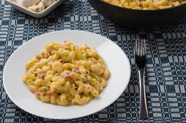 Masada peynirli makarna