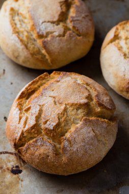 ekmek topuz sac üzerinde