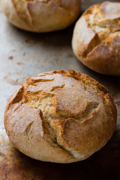 ekmek topuz sac üzerinde