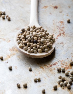 beyaz biber tohumları sac üzerinde 