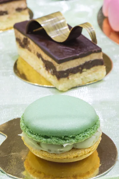 Miniature macaroon dessert — Stock Photo, Image