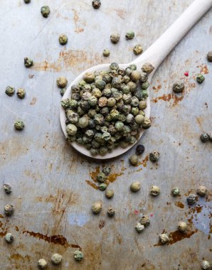 yeşil biber tohumları sac üzerinde 