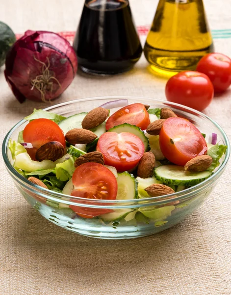 Vegetable salad in glass bowl — Stock Photo, Image