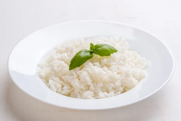 Arroz cozido com manjericão — Fotografia de Stock