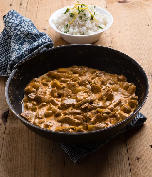 Stroganoff na panela — Fotografia de Stock