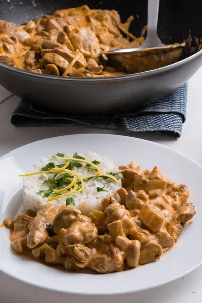 Stroganoff com arroz — Fotografia de Stock