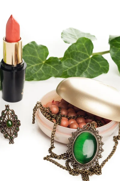 Makeup accessories with necklace — Stock Photo, Image