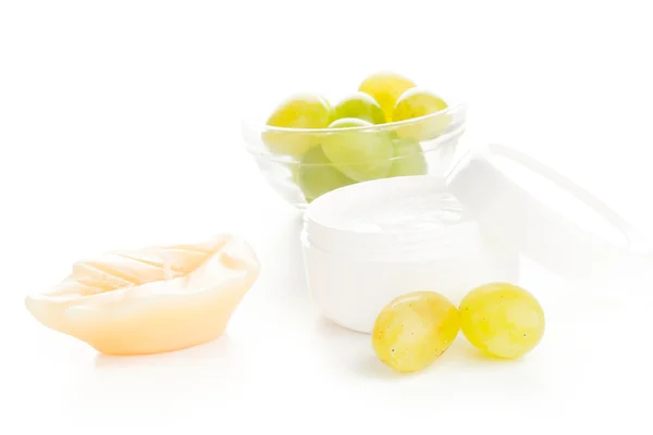 Crema hidratante con uvas — Foto de Stock