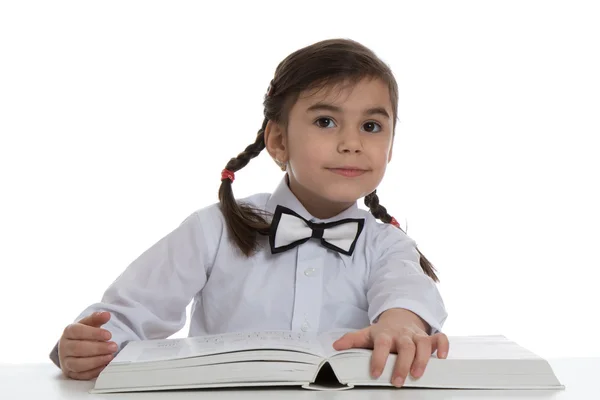 Chica con libro —  Fotos de Stock