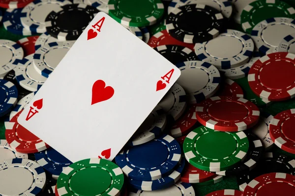 Ace of hearts and poker chips — Stock Photo, Image