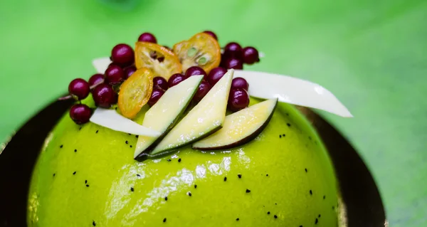 Green apple cake — Stock Photo, Image