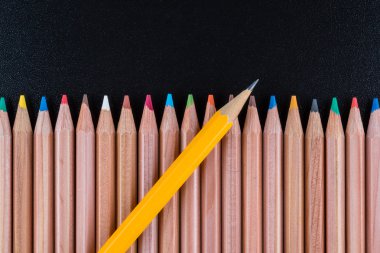 Kauçuk kafa ayakta dışarı ile kalem