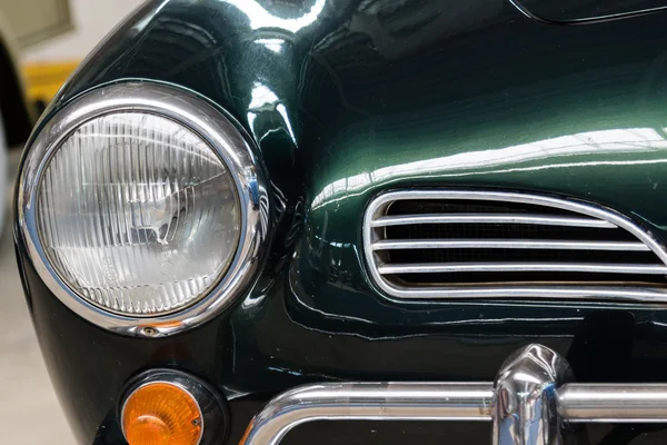 Lampu depan mobil vintage — Stok Foto