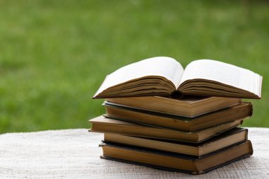 Kitap yığını