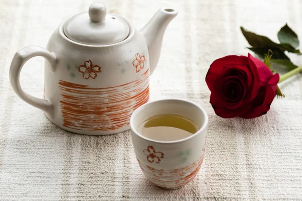 Chá e rosa — Fotografia de Stock