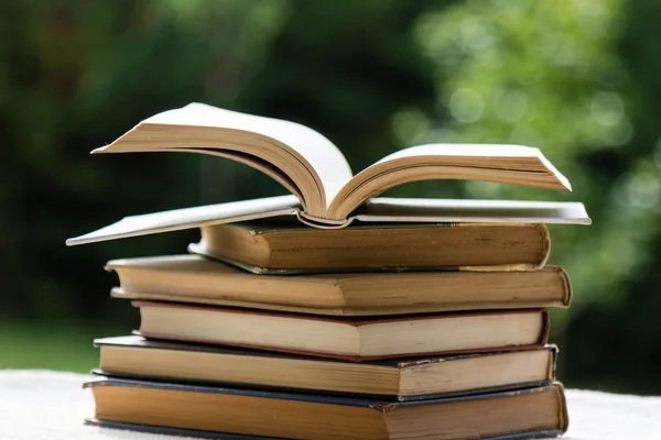 Stapel boeken — Stockfoto