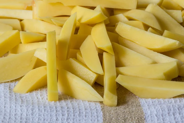 Raw sliced potato — Stock Photo, Image