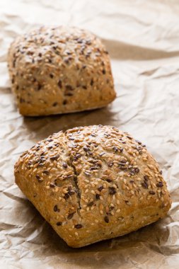 kahverengi sandviç ekmeği