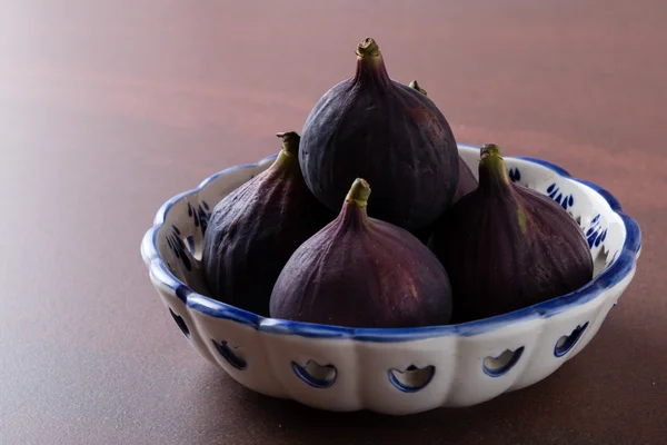 Fichi in una ciotola — Foto Stock