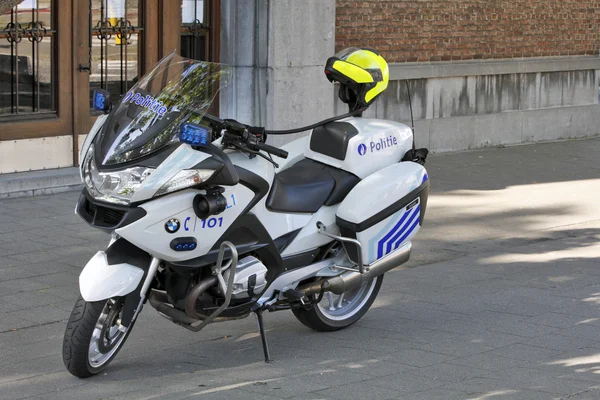 Antwerp - polis Bmw motosiklet kullanılır.