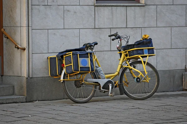 Postai kerékpár svéd posta — Stock Fotó