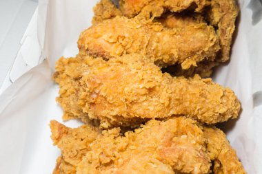 Zeytinyağında Kızarmış Tavuk