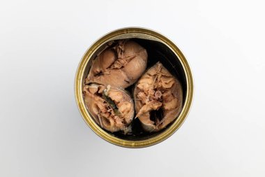 Terbiye edilmiş uskumru. Tımarlanmış uskumru. Yumuşak uskumru