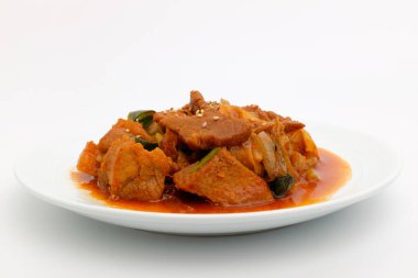 Kırmızı biberli kızarmış domuz eti. Baharatlı ve tatlı. Kızarmış Kore domuzu.