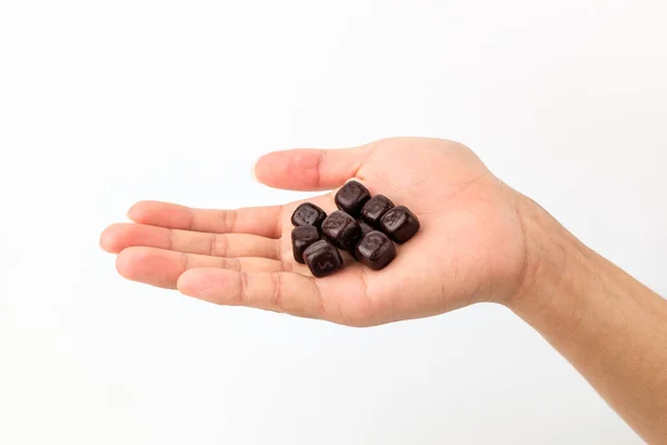 카카오가 초콜릿 정육면체 모양의 초콜릿입니다 디저트 — 스톡 사진