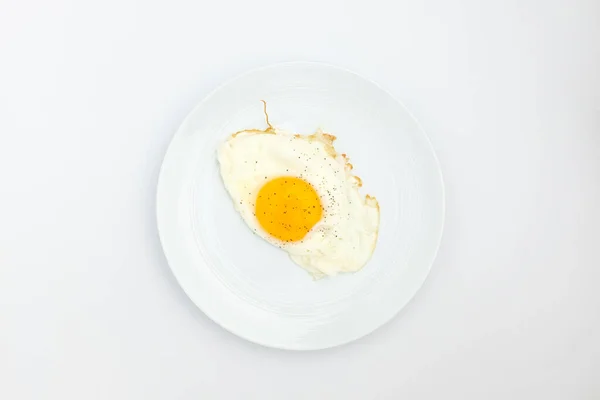 Yağda Yumurta Yuvarlak Bir Şekilde Pişmiş Yumurta Sade Yemek Yumurta — Stok fotoğraf