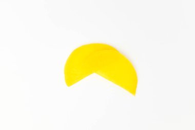 Terbiye edilmiş yemek. Sarı turp turşusu. Tatlı ve ekşi yemek