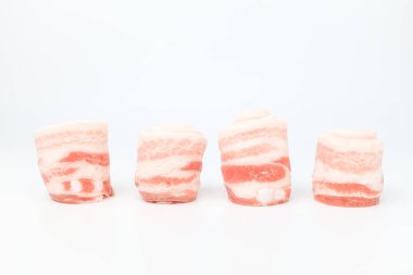 Şişko domuz göbeği. Barbekü için et. Uzamış et. Yumuşak ve tuzlu domuz eti