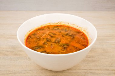 Yılan balıklı baharatlı çorba. Kore deniz ürünleri yemekleri. Balık güveç.