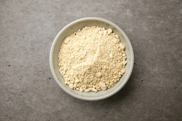 Wasabi tozu. Baharat tozu. Yabanturpu tozu. Kuru yabanturpu