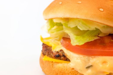 Ekmek, sebze ve etli yemek. fastfood. Yüksek kalorili yiyecekler